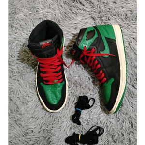 Jordan 1 Retro OG High Pine Green 2.0 Size 11.5 Sneakers 555088-030